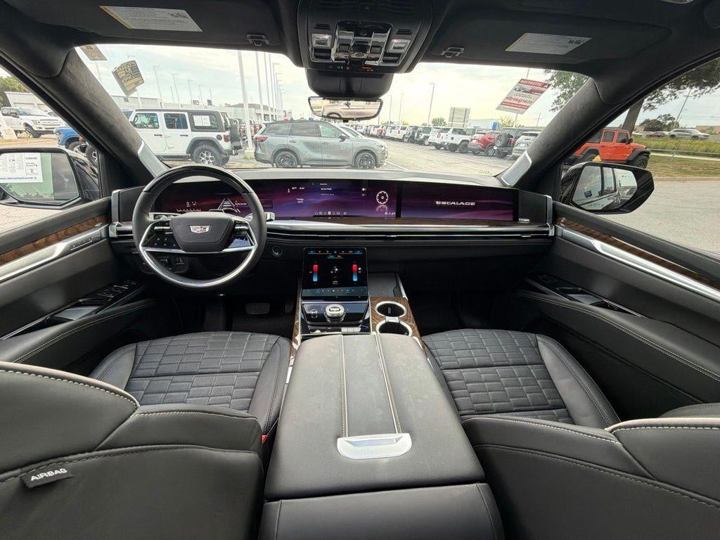 2025 Cadillac Escalade Sport Platinum