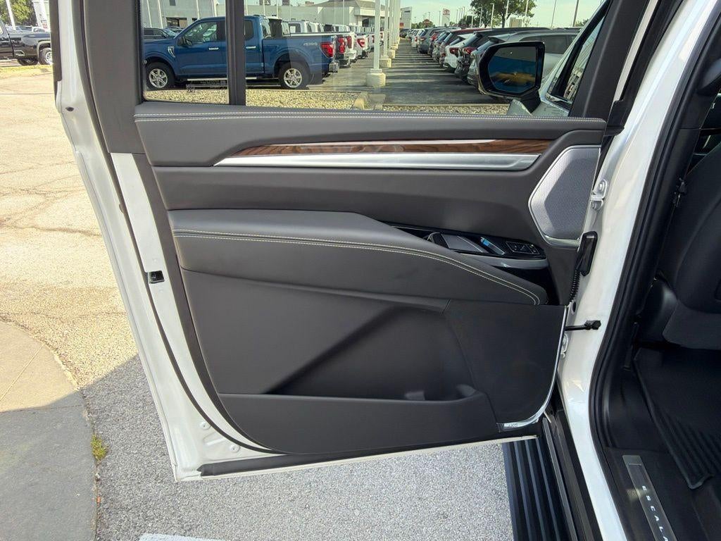 2025 Cadillac Escalade ESV Sport Platinum