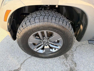 2025 Nissan Frontier SV