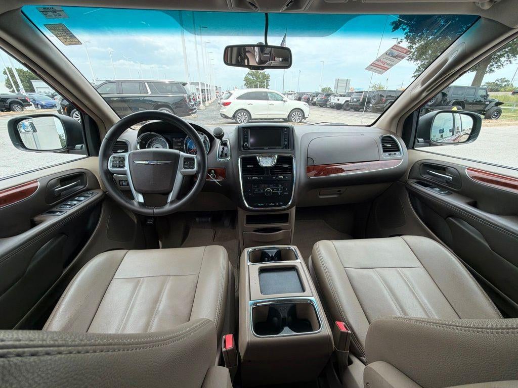 2014 Chrysler Town & Country Touring