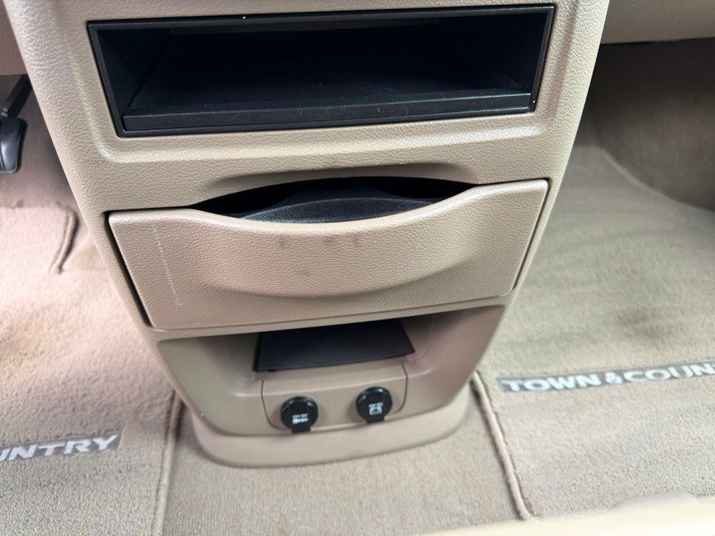 2014 Chrysler Town & Country Touring
