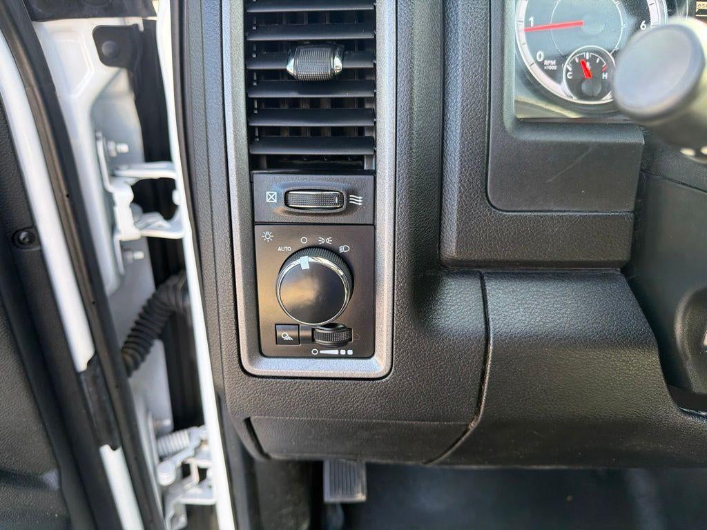 2021 RAM 1500 Classic Tradesman