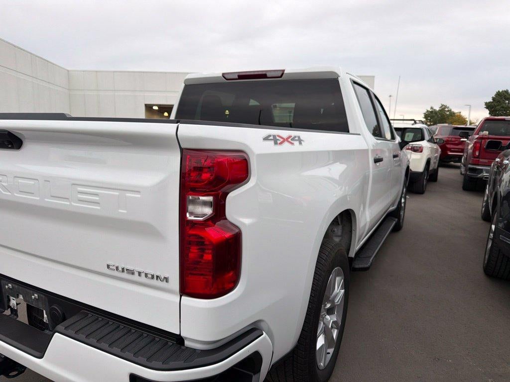 2025 Chevrolet Silverado 1500 Custom