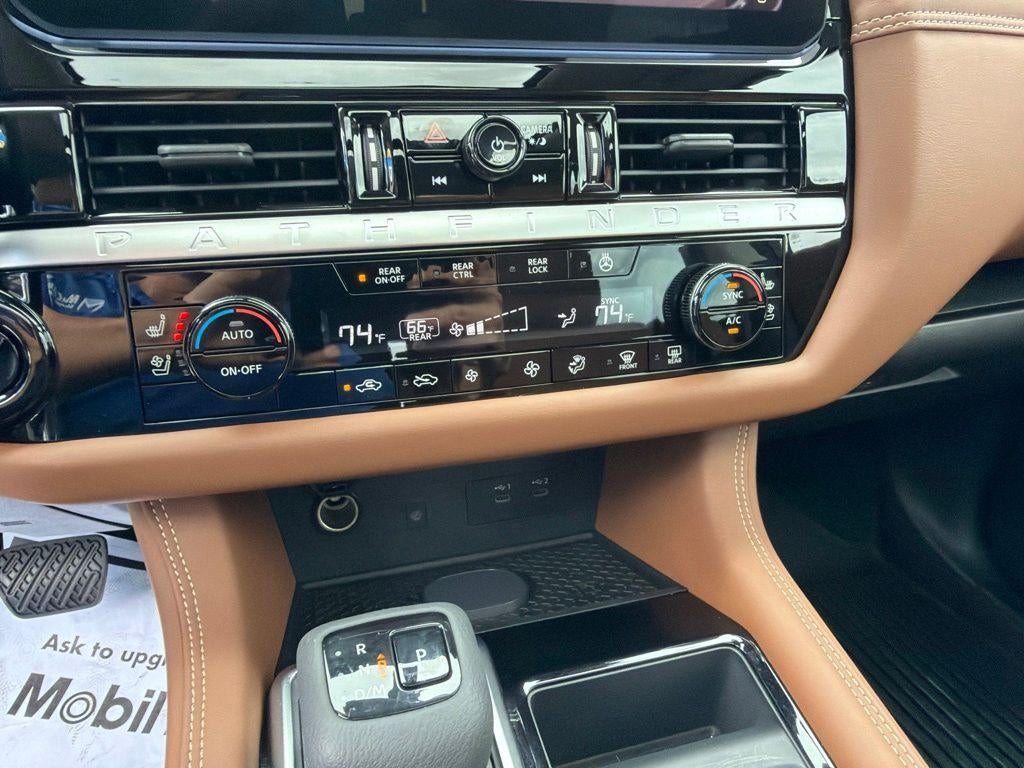 2026 Nissan Pathfinder Platinum