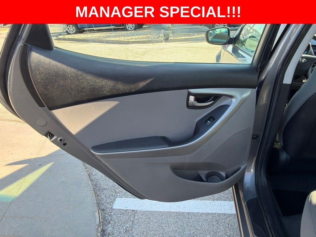 2014 Hyundai Elantra SE