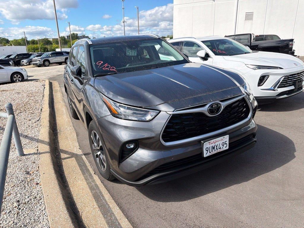 2025 Toyota Highlander LE