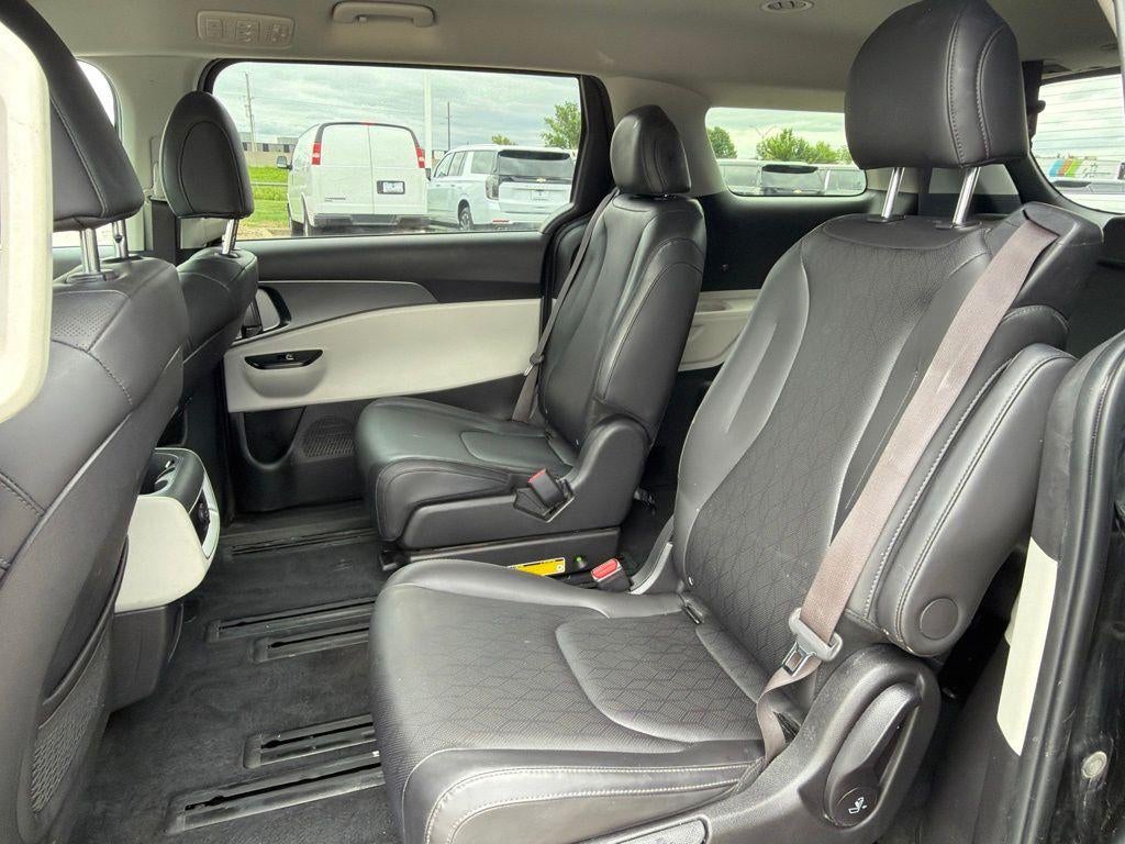 2022 Kia Carnival LXS