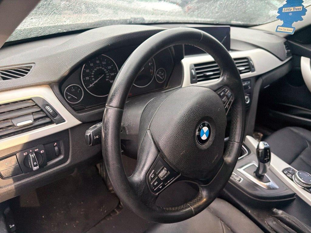 2014 BMW 3 Series 320i