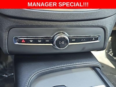 2023 Volvo XC90 B5 Core
