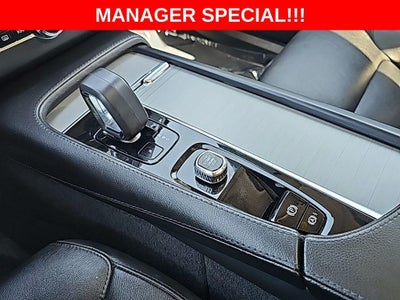 2023 Volvo XC90 B5 Core
