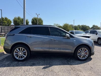 2022 Cadillac XT5 AWD Sport