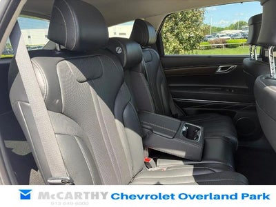 2024 Genesis GV80 Base