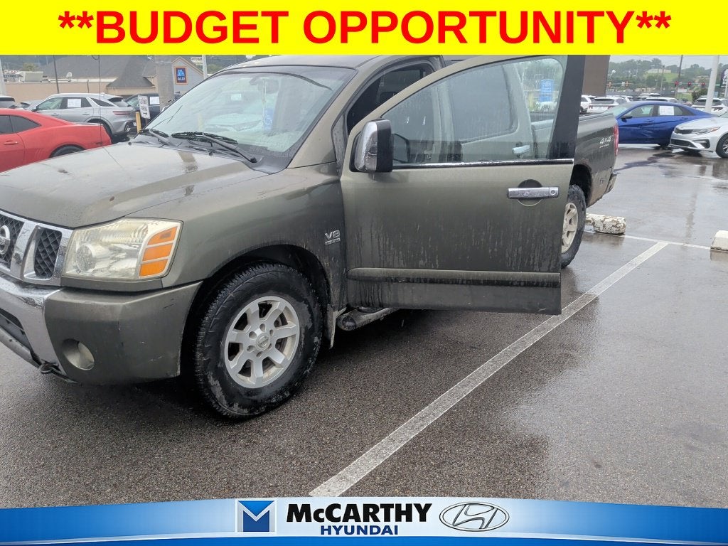 2004 Nissan Titan LE