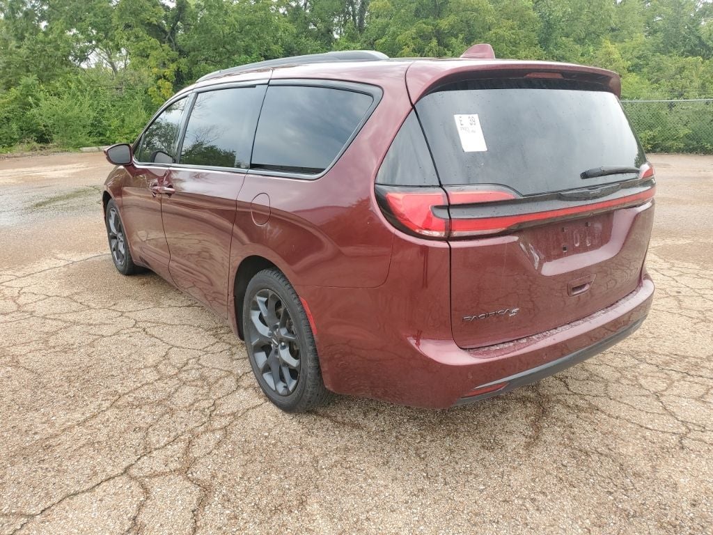 2021 Chrysler Pacifica Touring