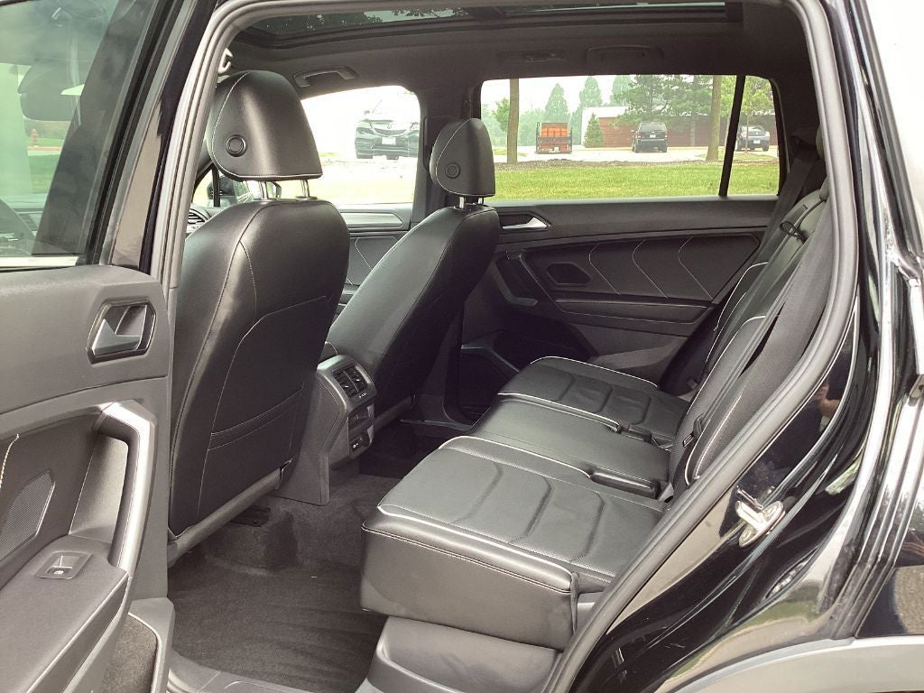 2022 Volkswagen Tiguan 2.0T SEL R-Line