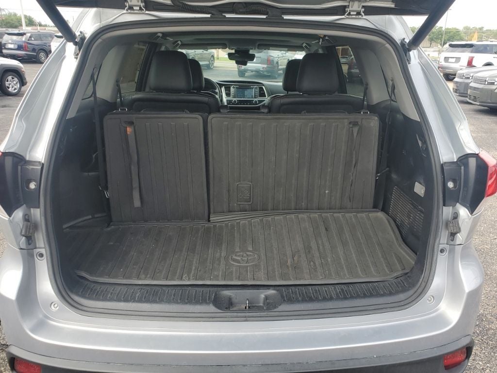 2017 Toyota Highlander SE
