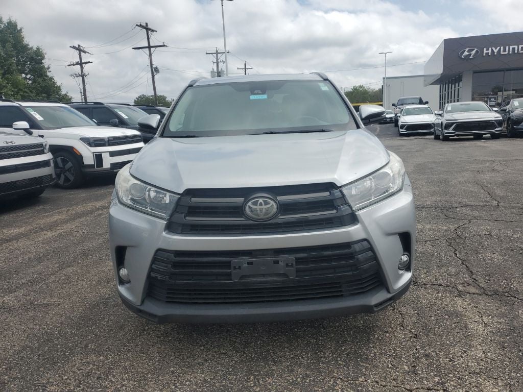 2017 Toyota Highlander SE