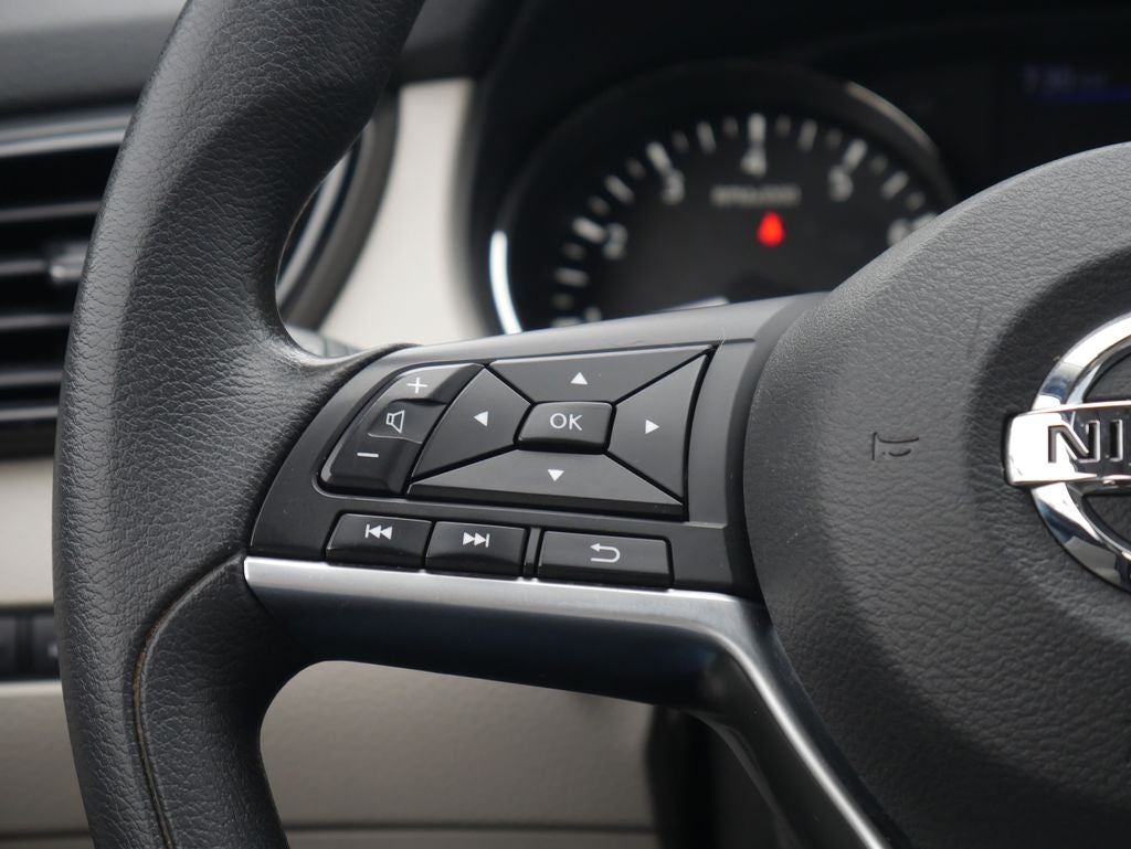 2020 Nissan Rogue Sport SV