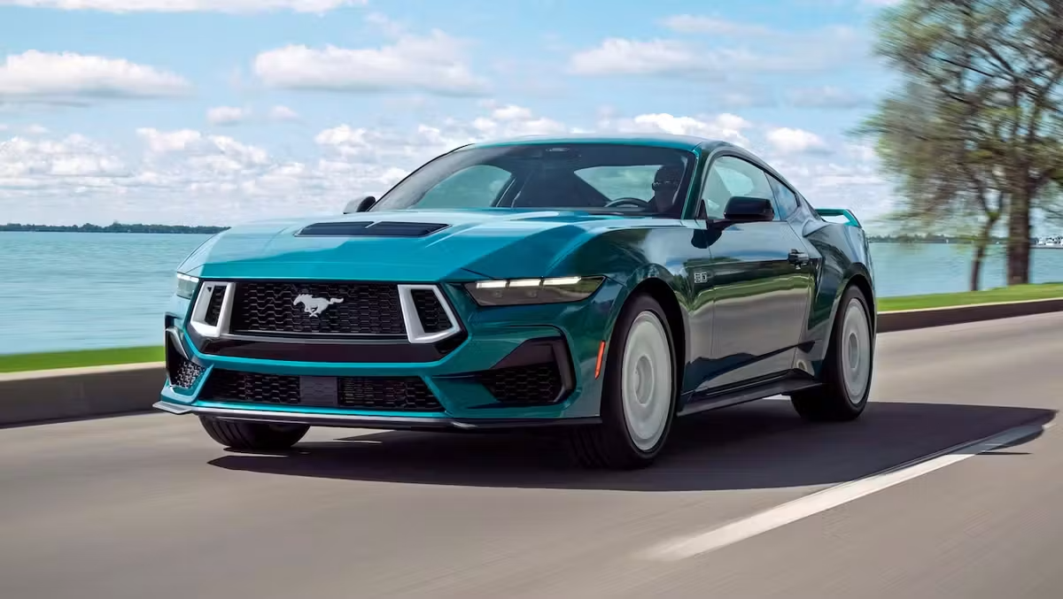 2026 Ford Mustang comparison image