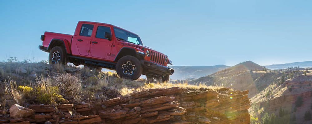 2020-Jeep-Gladiator-on-cliff.jpg